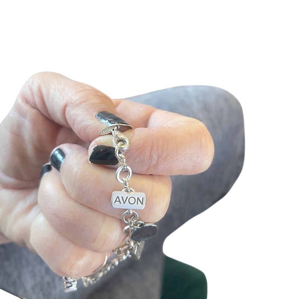 AVON Silver Tone Charm Bracelet Faith Hope Love Peace Believe Thank You Women - Picture 3 of 12